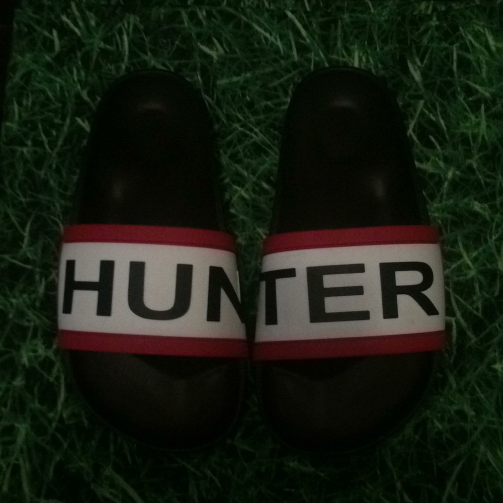 Hunter Slides - Picture 3 of 8